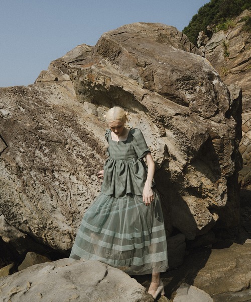 et.UNiVER(エトユニベール)の「check tulle Dress(ドレス・レディース・グリーン/ベージュ/ブラウン・SMALL/MEDIUM/LARGE)」の16枚目の写真