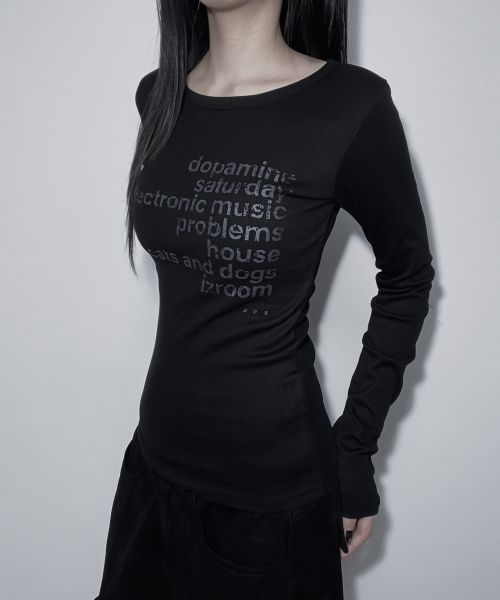 IZROOM(イズルーム)の「タイプ スリムフィット長袖トップス (BLACK)(Tシャツ/カットソー・レディース・その他・FREE)」の4枚目の写真