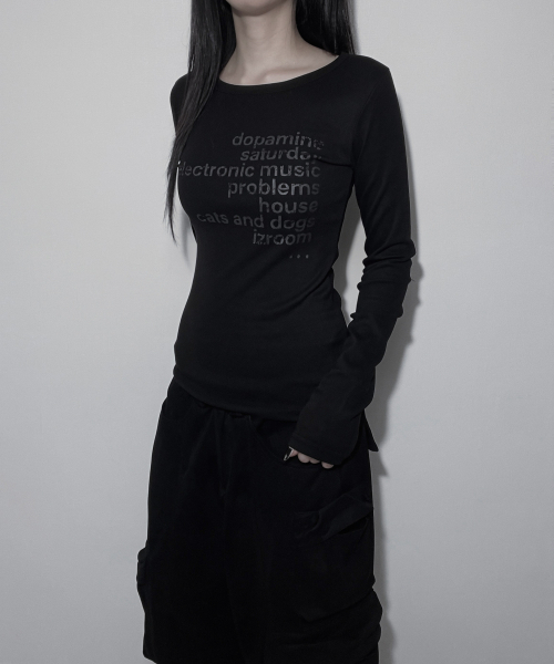 IZROOM(イズルーム)の「タイプ スリムフィット長袖トップス (BLACK)(Tシャツ/カットソー・レディース・その他・FREE)」の7枚目の写真