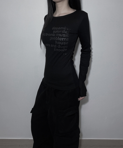 IZROOM(イズルーム)の「タイプ スリムフィット長袖トップス (BLACK)(Tシャツ/カットソー・レディース・その他・FREE)」の9枚目の写真