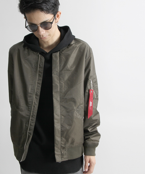 WEGO(ウィゴー)の「WEGO/ナイロンMA-1(MA-1・メンズ・ゴールド/レッド/ブラック/カーキ/ワイン/ネイビー・LARGE/MEDIUM)」の3枚目の写真