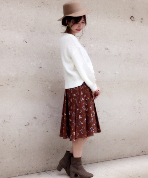 archives（アルシーヴ）の「模様編み＋片アゼ プルオーバー（ニット/セーター・レディース・ブラック/ピンク系その他/オフホワイト・MEDIUM）」の11枚目の写真