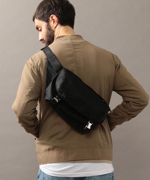 BEAUTY&YOUTH UNITED ARROWS（ビューティーアンドユースユナイテッドアローズ）の「by ナイロン ウエストバッグ ◆（ボディバッグ/ウエストポーチ・メンズ・グレー/ブラック・FREE）」の11枚目の写真