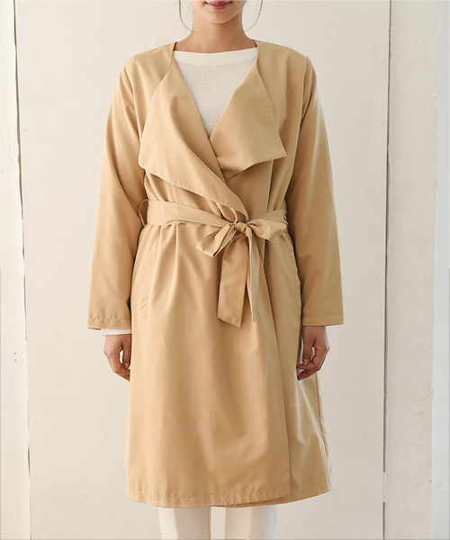 Luz Llena (philter)（ラズレナ　フィルター）の「ノーカラー・ロングトレンチコート（トレンチコート・レディース・ベージュ/グレイッシュベージュ/スモークピンク・LARGE/MEDIUM）」の6枚目の写真