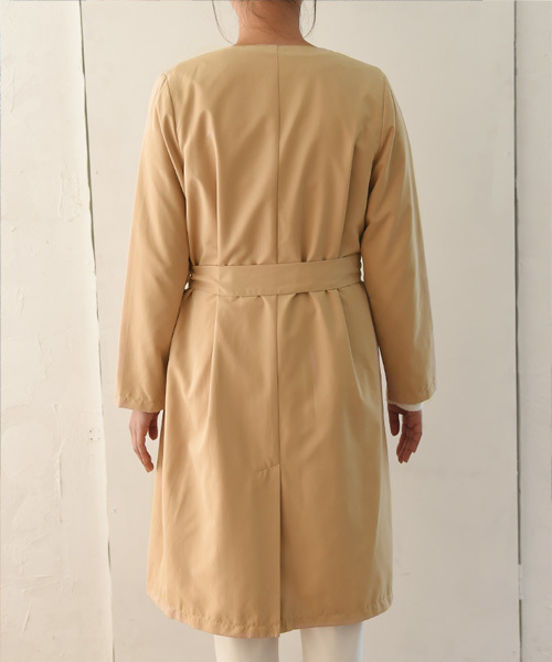 Luz Llena (philter)（ラズレナ　フィルター）の「ノーカラー・ロングトレンチコート（トレンチコート・レディース・ベージュ/グレイッシュベージュ/スモークピンク・LARGE/MEDIUM）」の8枚目の写真