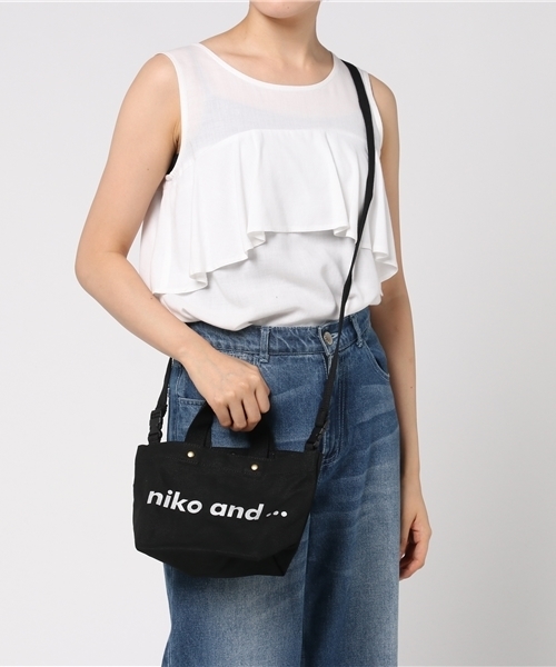 niko and...（ニコアンド）の「オリジナルニコロゴトートショルダーバッグ（トートバッグ・レディース・ホワイト/ブラック/ブルー・0）」の8枚目の写真