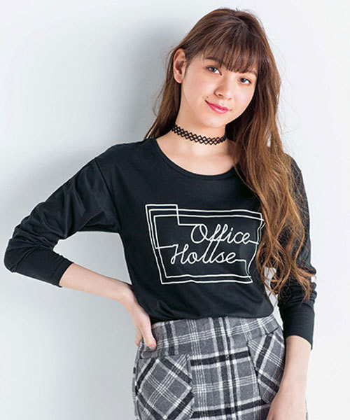 GeeRA（ジーラ）の「プリントロングＴシャツ（Tシャツ/カットソー・レディース・オフホワイト/グレー系その他/ホワイト系その他/ブラック系その他/カーキ・SMALL/LARGE/MEDIUM/X-LARGE）」の3枚目の写真