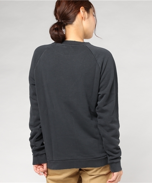 Levi's（リーバイス）の「バットウィングロゴスウェットシャツ ブラック RELAXED（スウェット・レディース・ナチュラル・LARGE/MEDIUM/SMALL/X-SMALL/XL）」の13枚目の写真