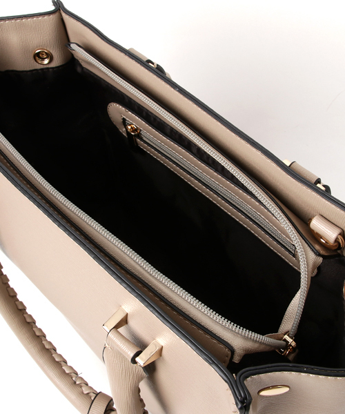 PLAIN CLOTHING(プレーンクロージング)の「フェミニンハンドル2wayバッグ【PLAIN CLOTHING】(トートバッグ・レディース・ブラック/ライトグレー/グレー/ベージュ/ネイビー/レッド/キャメル・FREE)」の9枚目の写真