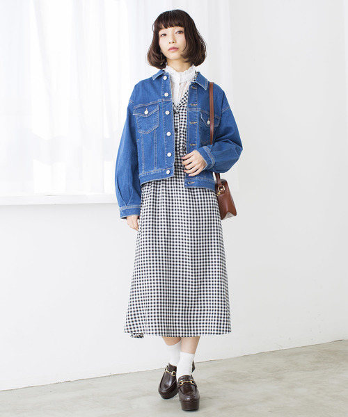 WEGO（ウィゴー）の「WEGO/ボリュームスリーブビッグシルエットデニムジャケット（デニムジャケット・レディース・インディゴブルー/ダークインディゴブルー・MEDIUM/LARGE）」の15枚目の写真