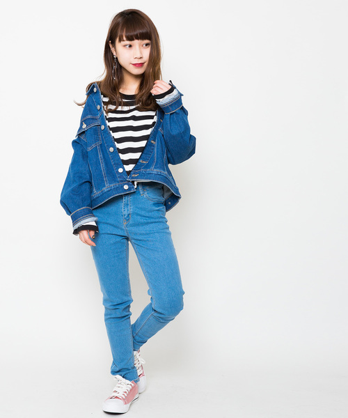 WEGO（ウィゴー）の「WEGO/ボリュームスリーブビッグシルエットデニムジャケット（デニムジャケット・レディース・インディゴブルー/ダークインディゴブルー・MEDIUM/LARGE）」の5枚目の写真