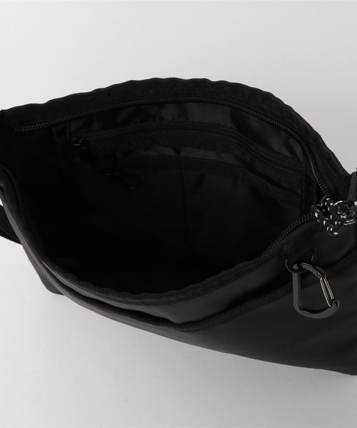 WEGO（ウィゴー）の「WEGO/ベーシックサコッシュ（ショルダーバッグ・メンズ・ブラック/その他1/その他2/ブラック系その他/ベージュ・FREE）」の13枚目の写真