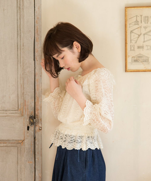 OLIVE des OLIVE（オリーブデオリーブ）の「レースオフショル プルオーバー（Tシャツ/カットソー・レディース・オフホワイト/ピンク/ブラック・FREE）」の2枚目の写真