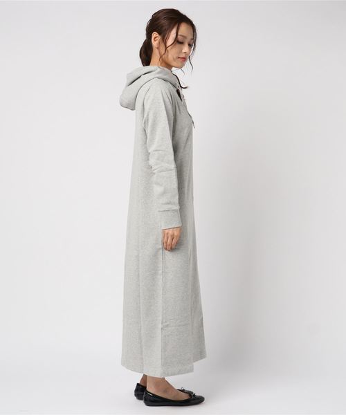 LOWRYS FARM（ローリーズファーム）の「ウラケパーカーワンピース　812628（ワンピース・レディース・ブラック/グレー/グリーン・MEDIUM/LARGE）」の4枚目の写真