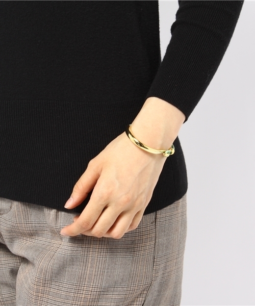 green label relaxing(グリーンレーベルリラクシング)の「GT レザー&メタル/ブレスレット(ブレスレット・レディース・レッド/オレンジ/イエロー/ライム/ネイビー/ブラック/ホワイト/ブラウン/コバルトブルー/ワインレッド/その他1/ロイヤルブルー・フリー)」の16枚目の写真