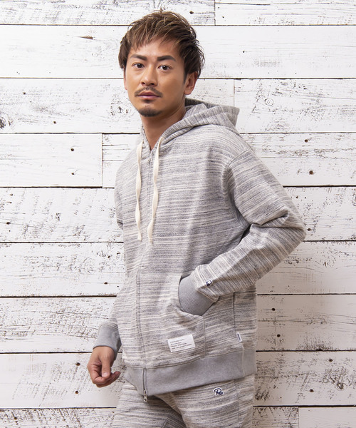 #Re:room(リルーム)の「Reワッペンスタンダードスウェットジップパーカー(パーカー・メンズ・ブラック/ベージュ/グレー・SMALL/MEDIUM/LARGE)」の2枚目の写真