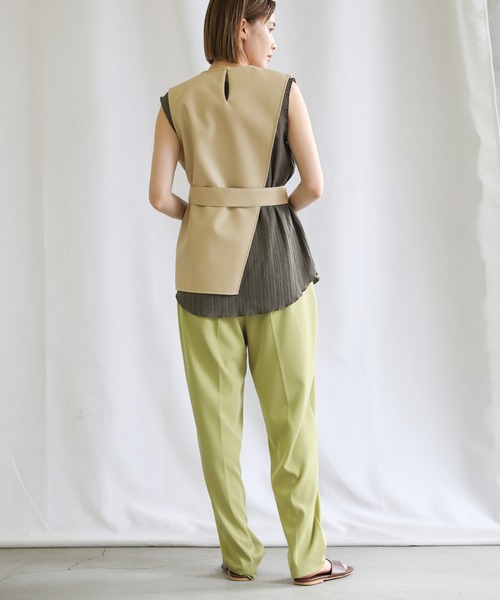 select MOCA（セレクトモカ）の「ディフォメーションフェイクレザーベスト（ベスト・レディース・ブラック/ベージュ・FREE）」の14枚目の写真