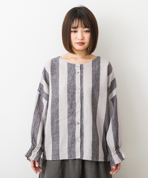 Avec des tenue(アヴェックデトゥニュ)の「【Avec des tunue/アヴェック デ トゥニュ】ボリュームキャンディスリーブ ストライプブラウス 1-10015 KDU(シャツ/ブラウス・レディース・ベージュ/ネイビー・FREE)」の12枚目の写真