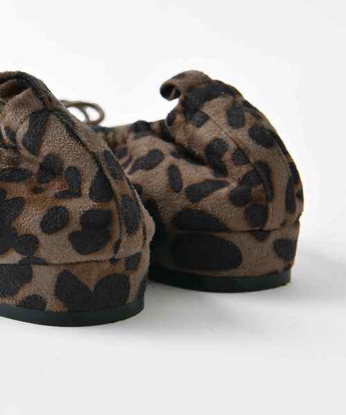 one after another NICE CLAUP（ワンアフターアナザーナイスクラップ）の「リボンつきバブーシュ（バレエシューズ・レディース・アイボリー/ピンクベージュ/レオパード・SMALL/MEDIUM/LARGE）」の13枚目の写真