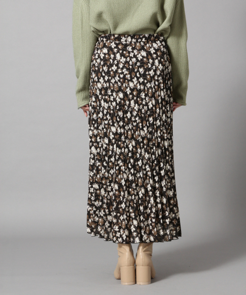 LOWRYS FARM(ローリーズファーム)の「ハナプリーツスカート 856557(スカート・レディース・ブラック/ベージュ/ブルー/オフホワイト/ホワイト系その他/パープル/モカ/ミント・FREE)」の11枚目の写真