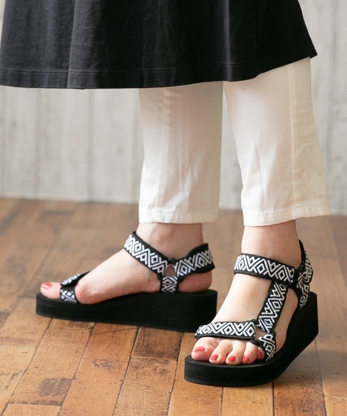 menue(メヌエ)の「ウェッジソール 面ファスナー スポーツ サンダル 5cmヒール(サンダル・レディース・ホワイト/ブラック/グレー/その他/ホワイト系その他/ピンクベージュ/レオパード/チャコールグレー/ブラウン系その他・LL/3L/XS/XXS/S/M/L/XXXS)」の14枚目の写真