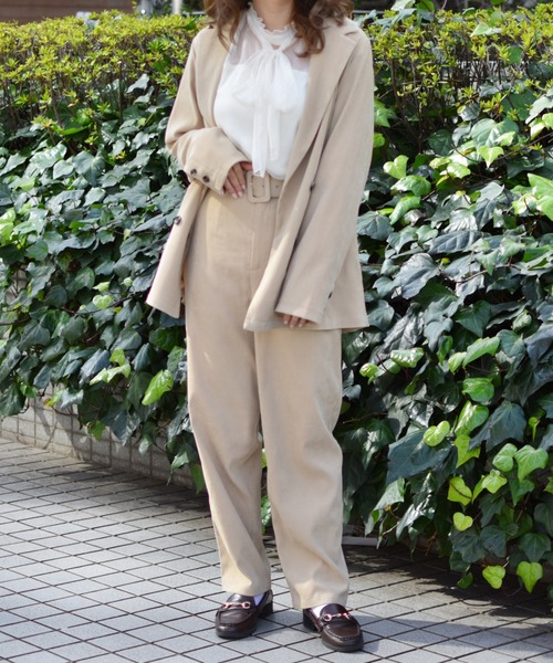 PairPair(ペアペア)の「ダブルテーラードジャケット(セットアップ)(テーラードジャケット・レディース・ライトベージュ/ブルーグレー/モカ・FREE)」の9枚目の写真