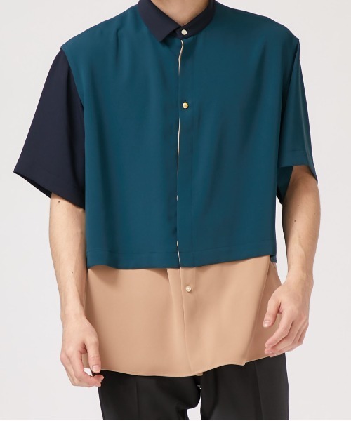 CULLNI（クルニ）の「【CULLNI】STUDIOUS限定　LAYERED ASYMMETRY S/S SH（シャツ/ブラウス・メンズ・ベージュ/グリーン・SMALL/MEDIUM）」の21枚目の写真