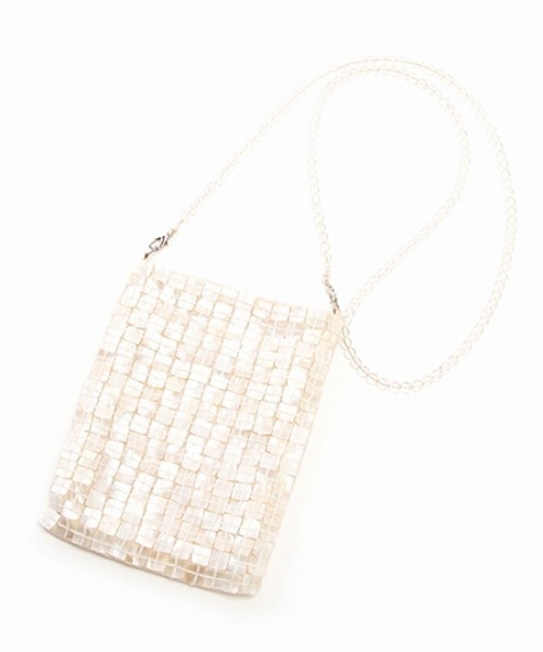 Casselini（キャセリーニ）の「Casselini（キャセリーニ）インディアンシェルポシェット（ショルダーバッグ・レディース・アイボリー・FREE）」の3枚目の写真