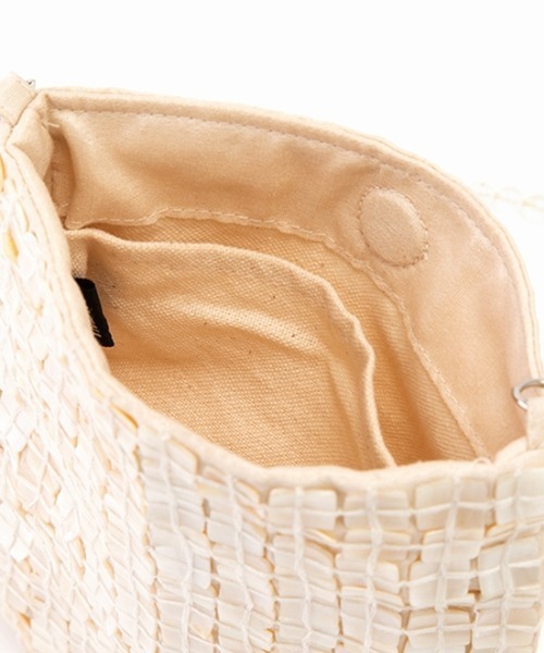 Casselini（キャセリーニ）の「Casselini（キャセリーニ）インディアンシェルポシェット（ショルダーバッグ・レディース・アイボリー・FREE）」の9枚目の写真