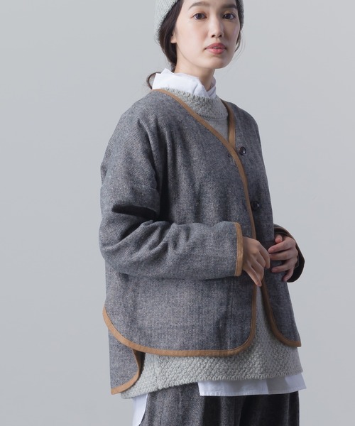 SO（エスオー）の「ウール混 パイピング切替ガーデニングポケットジャケット（その他アウター・レディース・ブラウン・FREE）」の2枚目の写真