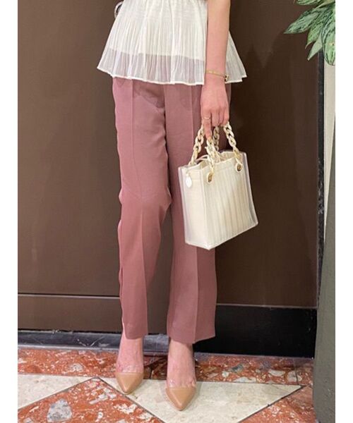 MERCURYDUO(マーキュリーデュオ)の「サテンテーパードパンツ(その他パンツ・レディース・ベージュ/ピンク/ブルー・SMALL/MEDIUM)」の3枚目の写真