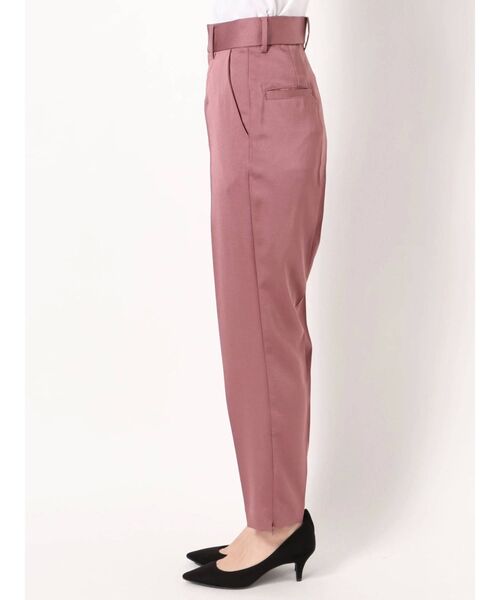 MERCURYDUO(マーキュリーデュオ)の「サテンテーパードパンツ(その他パンツ・レディース・ベージュ/ピンク/ブルー・SMALL/MEDIUM)」の7枚目の写真