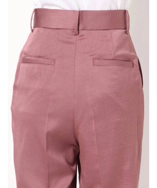 MERCURYDUO(マーキュリーデュオ)の「サテンテーパードパンツ(その他パンツ・レディース・ベージュ/ピンク/ブルー・SMALL/MEDIUM)」の10枚目の写真