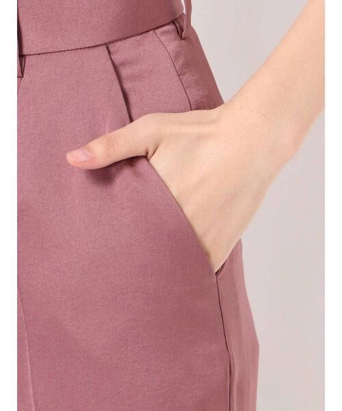 MERCURYDUO(マーキュリーデュオ)の「サテンテーパードパンツ(その他パンツ・レディース・ベージュ/ピンク/ブルー・SMALL/MEDIUM)」の11枚目の写真