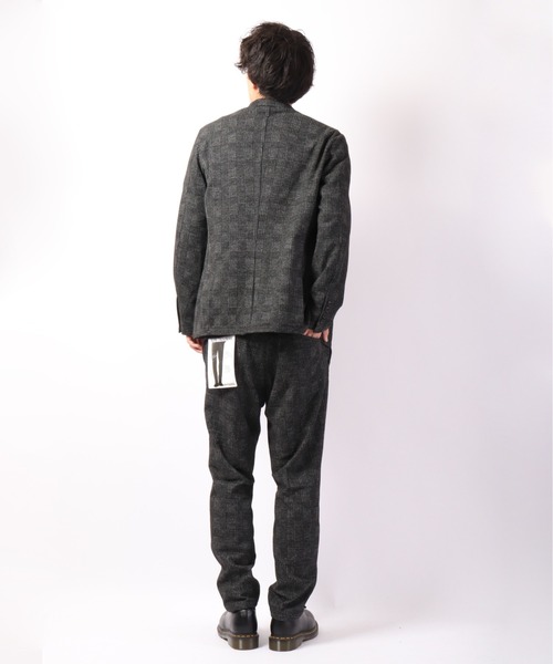 ROOT THREE(ルートスリー)の「ROOT THREE WEB限定 セットアップ スーツ ストレッチ TRチェック両面起毛ジャケット+トラウザーパンツ(セットアップ・メンズ・チャコールグレー・LL/M/L)」の17枚目の写真
