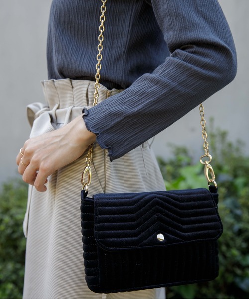 flower（フラワー）の「ショルダーペタルトップ（シャツ/ブラウス・レディース・ブラック/ピンク・FREE）」の8枚目の写真