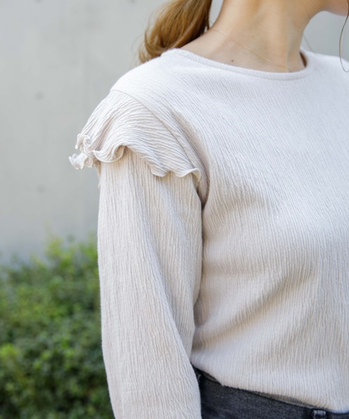 flower（フラワー）の「ショルダーペタルトップ（シャツ/ブラウス・レディース・ブラック/ピンク・FREE）」の4枚目の写真