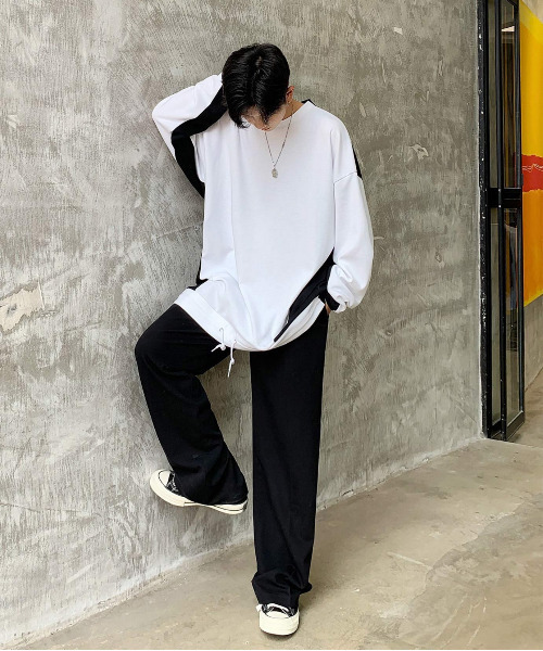 neos（ネオス）の「【neos -addictive design-】ルーズシルエット バルーンスリーブ 切替 ポンチ スウェットトップス（スウェット・メンズ・ホワイト/ブラウン/ブラック・MEDIUM/LARGE）」の5枚目の写真