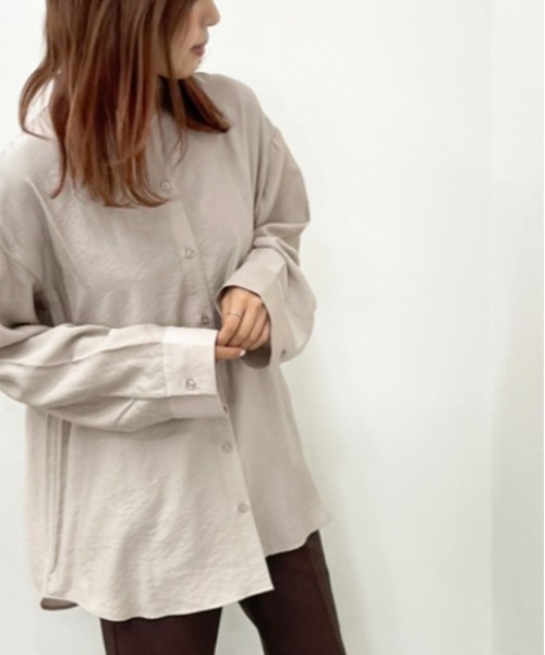 apres jour mignon（アプレジュールミニョン）の「ベーシックバンドカラーシャツ【ZOZOTOWN限定アイテム】（シャツ/ブラウス・レディース・オフホワイト/ブラック/グレイッシュベージュ・X-LARGE/フリー）」の3枚目の写真