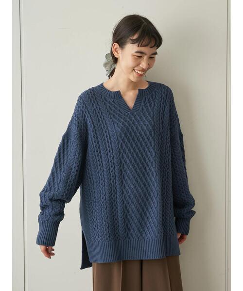 AMERICAN HOLIC(アメリカンホリック)の「キーネックケーブルニットチュニック *(ニット/セーター・レディース・ライトベージュ/オフホワイト/ネイビー/オレンジ・FREE)」の18枚目の写真