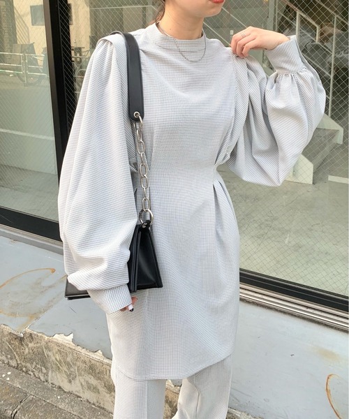 WHO'S WHO gallery（フーズフーギャラリー）の「アソートペザントスリーブミニワンピ（シャツワンピース・レディース・ブルー/ホワイト系その他/ブラック/オフホワイト/ブラック系その他2/ブラック系その他・FREE）」の2枚目の写真