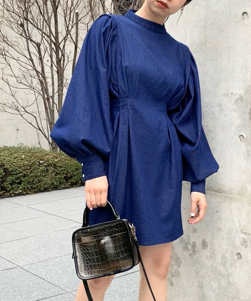 WHO'S WHO gallery（フーズフーギャラリー）の「アソートペザントスリーブミニワンピ（シャツワンピース・レディース・ブルー/ホワイト系その他/ブラック/オフホワイト/ブラック系その他2/ブラック系その他・FREE）」の6枚目の写真