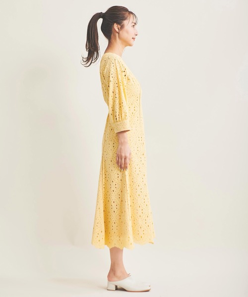 The Virgnia（ザ ヴァージニア）の「カットワーク刺繍ワンピース（ワンピース・レディース・イエロー/オフホワイト・36/38）」の6枚目の写真
