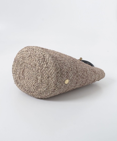 URBAN RESEARCH ROSSO（アーバンリサーチロッソ）の「VIOLAd’ORO　ノットハンドルラフィアトート（かごバッグ・レディース・ライトブラウン・-）」の3枚目の写真