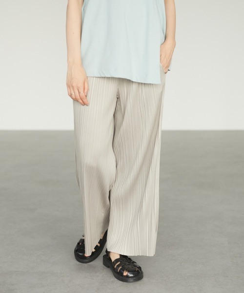 CRAFT STANDARD BOUTIQUE（クラフトスタンダードブティック）の「プリーツストレートパンツ　＊（その他パンツ・レディース・チャコールグレー/ブラウン/オリーブ/ピンク/ミント/グレイッシュベージュ・FREE）」の4枚目の写真