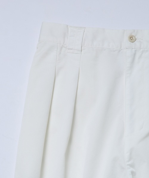 ADAM ET ROPE'（アダムエロペ）の「《WEB限定》ルーズ2タック ワイドテーパードアンクルパンツ/UNISEX（その他パンツ・メンズ・ホワイト/ブラック/ピンク系その他/カーキ系・S/M/L）」の20枚目の写真