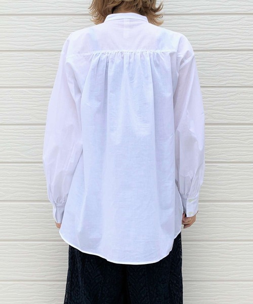 Q（キュー）の「コットンボイルギャザーカフスシャツ（シャツ/ブラウス・レディース・グレー/カーキ/アイボリー・ONE SIZE）」の6枚目の写真