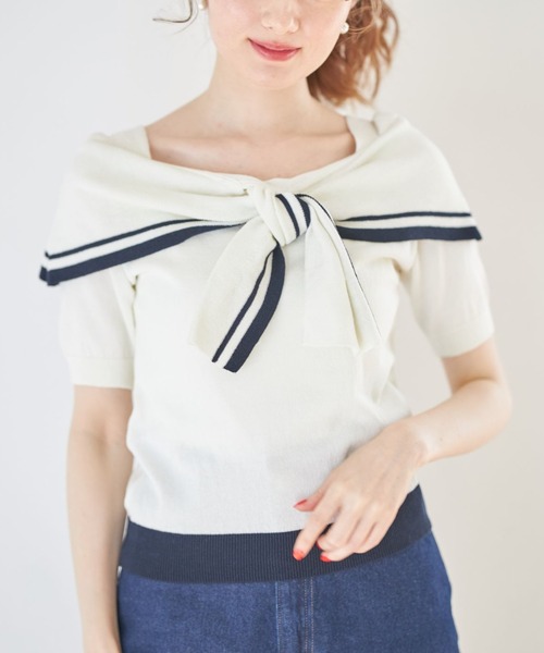 tocco closet（トッコ　クローゼット）の「配色ライン入りオフショル風ボウタイニットプルオーバー（ニット/セーター・レディース・ホワイト/ネイビー/ピンクベージュ・M）」の2枚目の写真