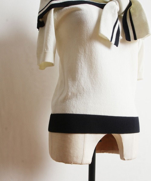 tocco closet（トッコ　クローゼット）の「配色ライン入りオフショル風ボウタイニットプルオーバー（ニット/セーター・レディース・ホワイト/ネイビー/ピンクベージュ・M）」の11枚目の写真