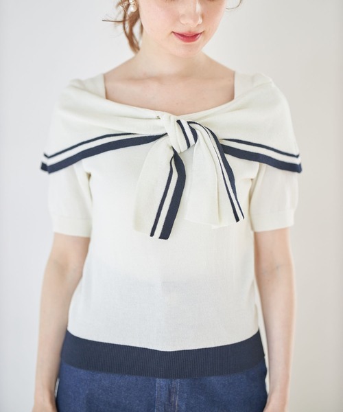 tocco closet（トッコ　クローゼット）の「配色ライン入りオフショル風ボウタイニットプルオーバー（ニット/セーター・レディース・ホワイト/ネイビー/ピンクベージュ・M）」の9枚目の写真